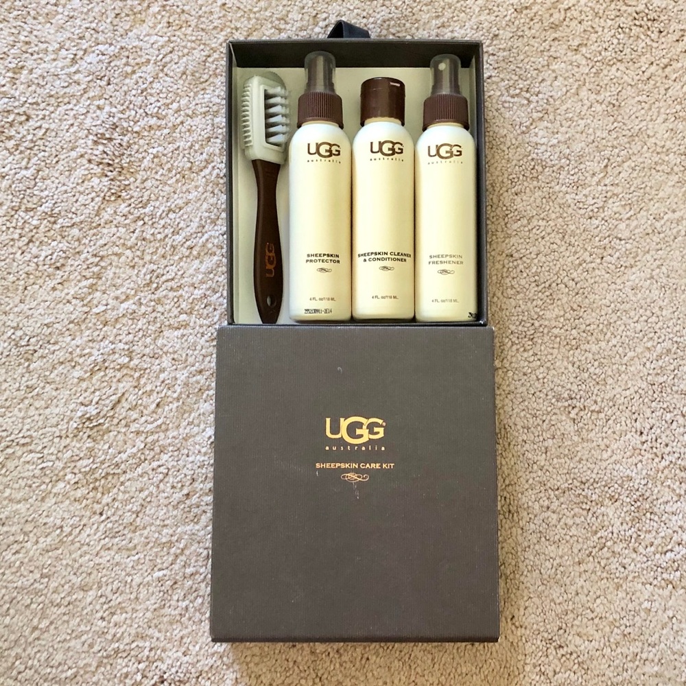 BRAND NEW UGG Sheepskin Care Kit